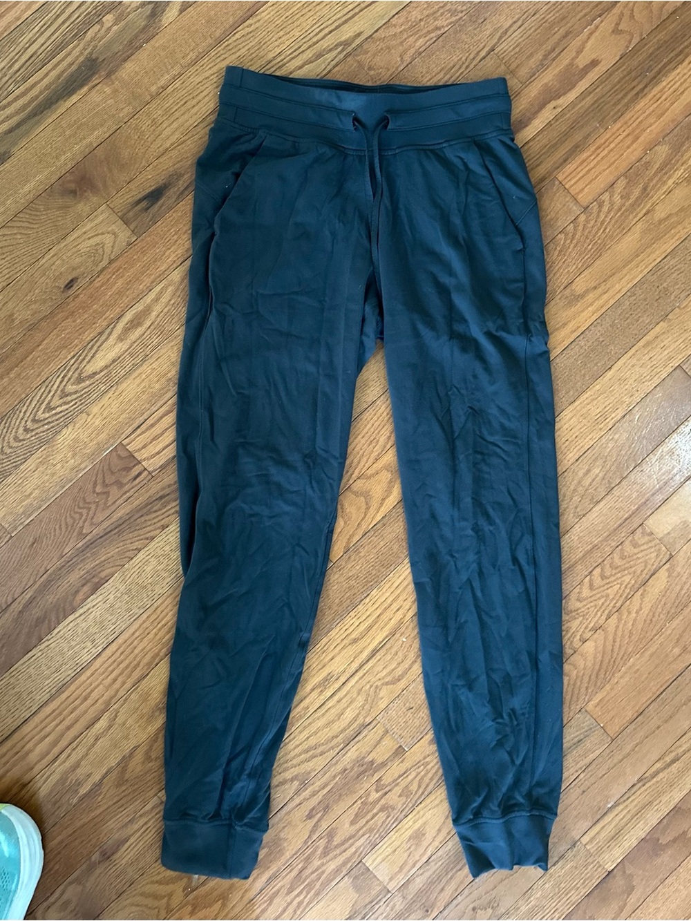 Lululemon ready to rulu joggers size 6